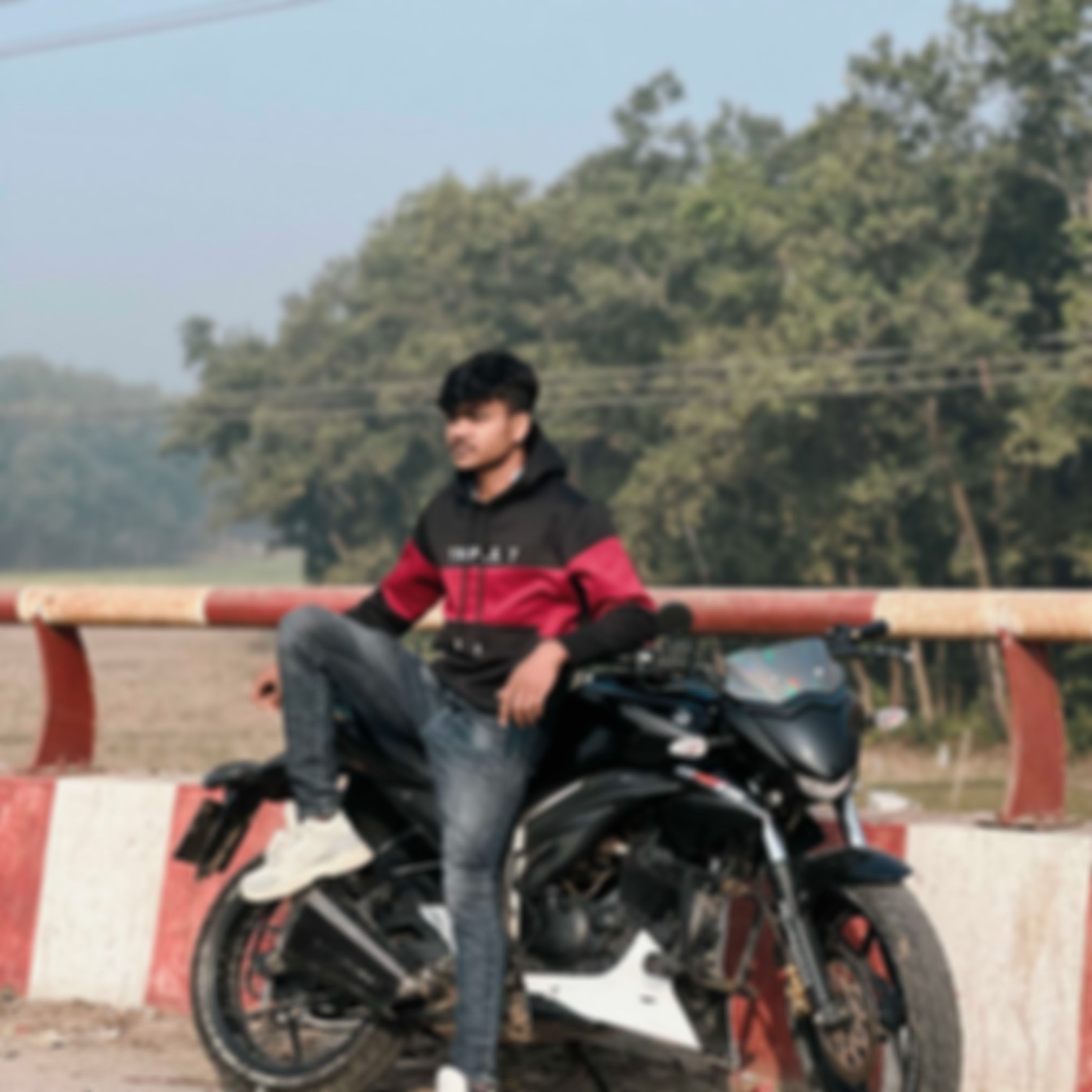MD Faysal এর ছবি