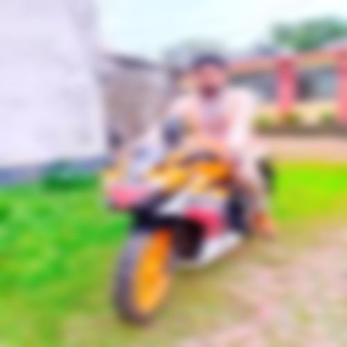 Naim এর ছবি