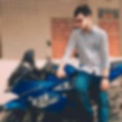 Ash এর ছবি