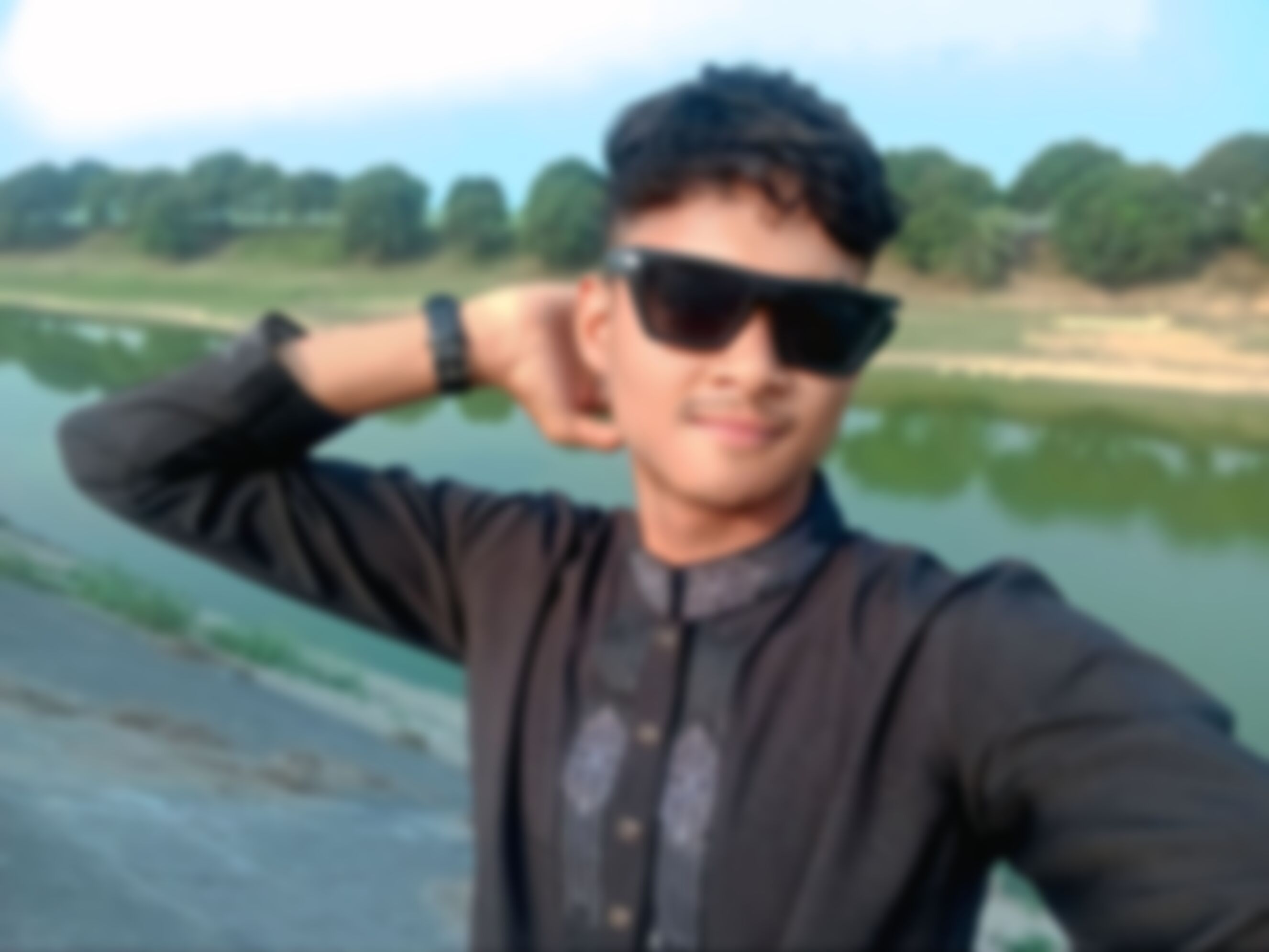 Minhaj  এর ছবি