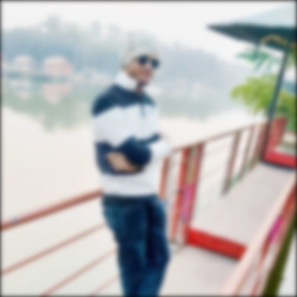 রাহাদ আহমেদ  এর ছবি