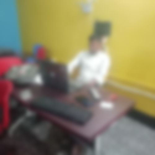 পরেই  এর ছবি