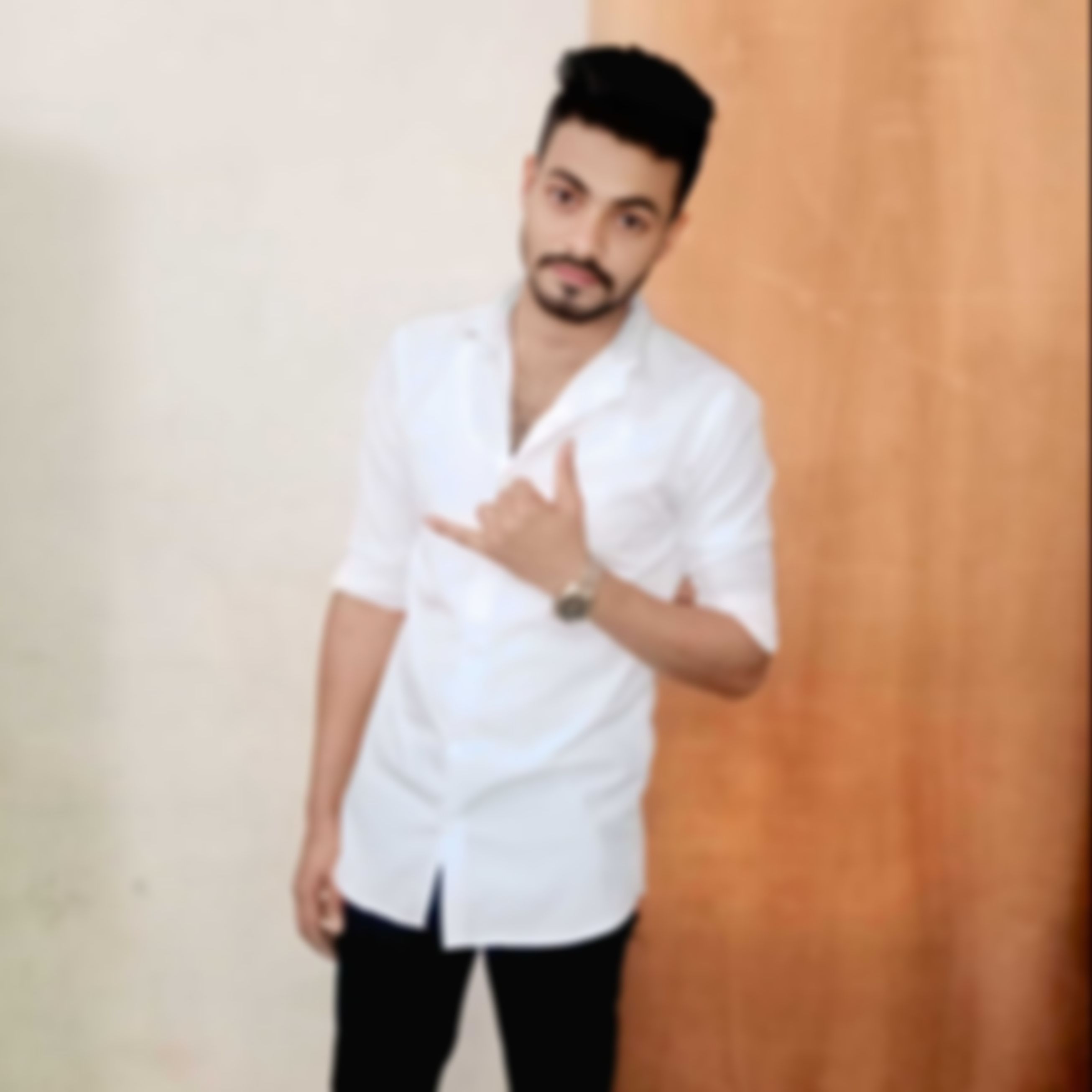 Saddam এর ছবি
