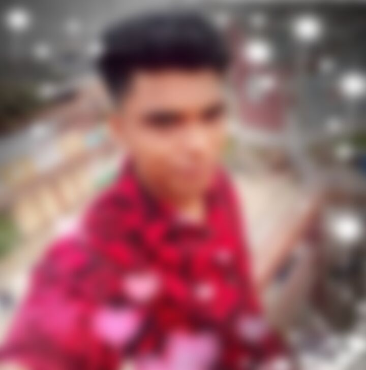 Roman  এর ছবি