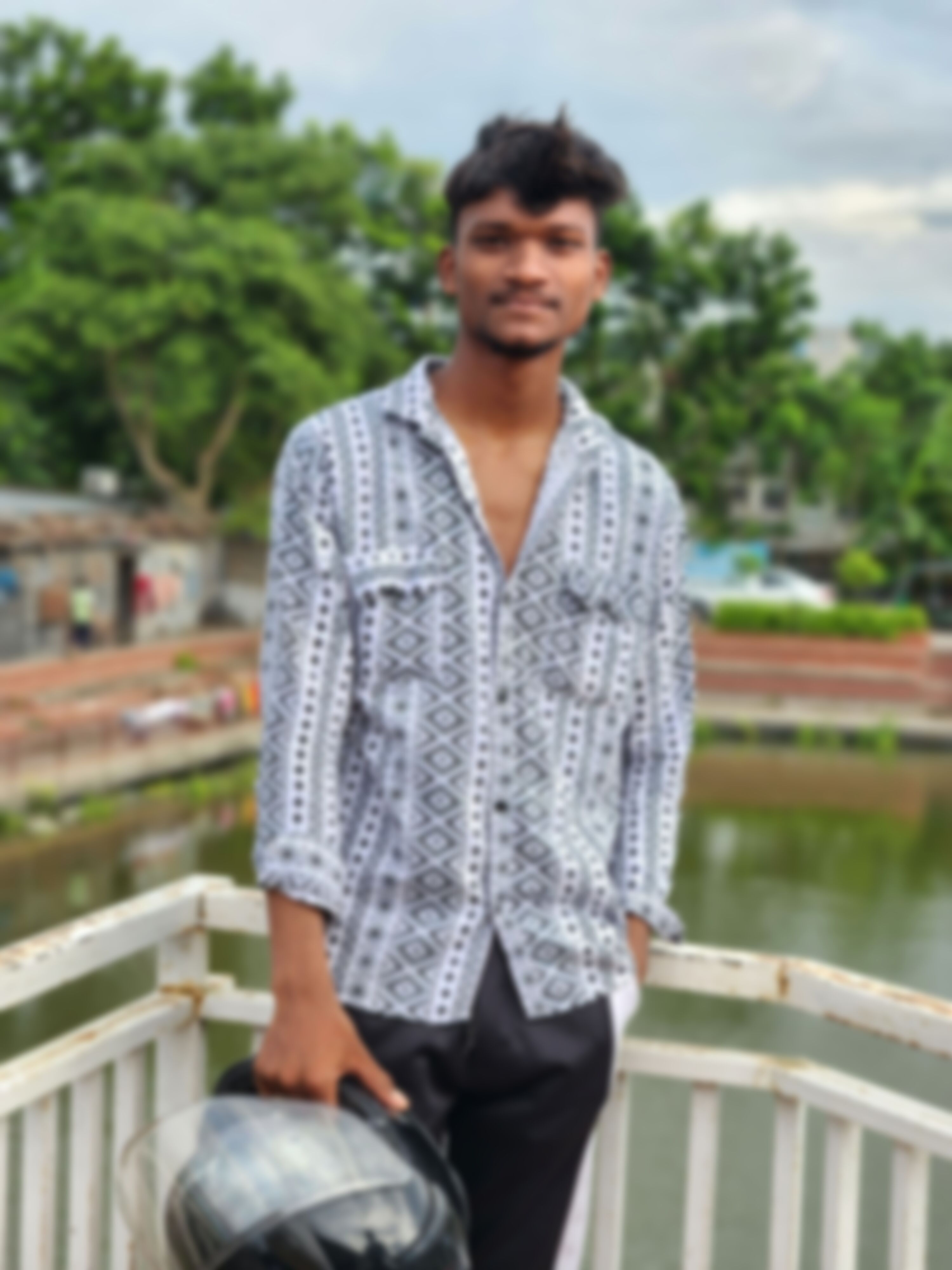 MD Emran এর ছবি