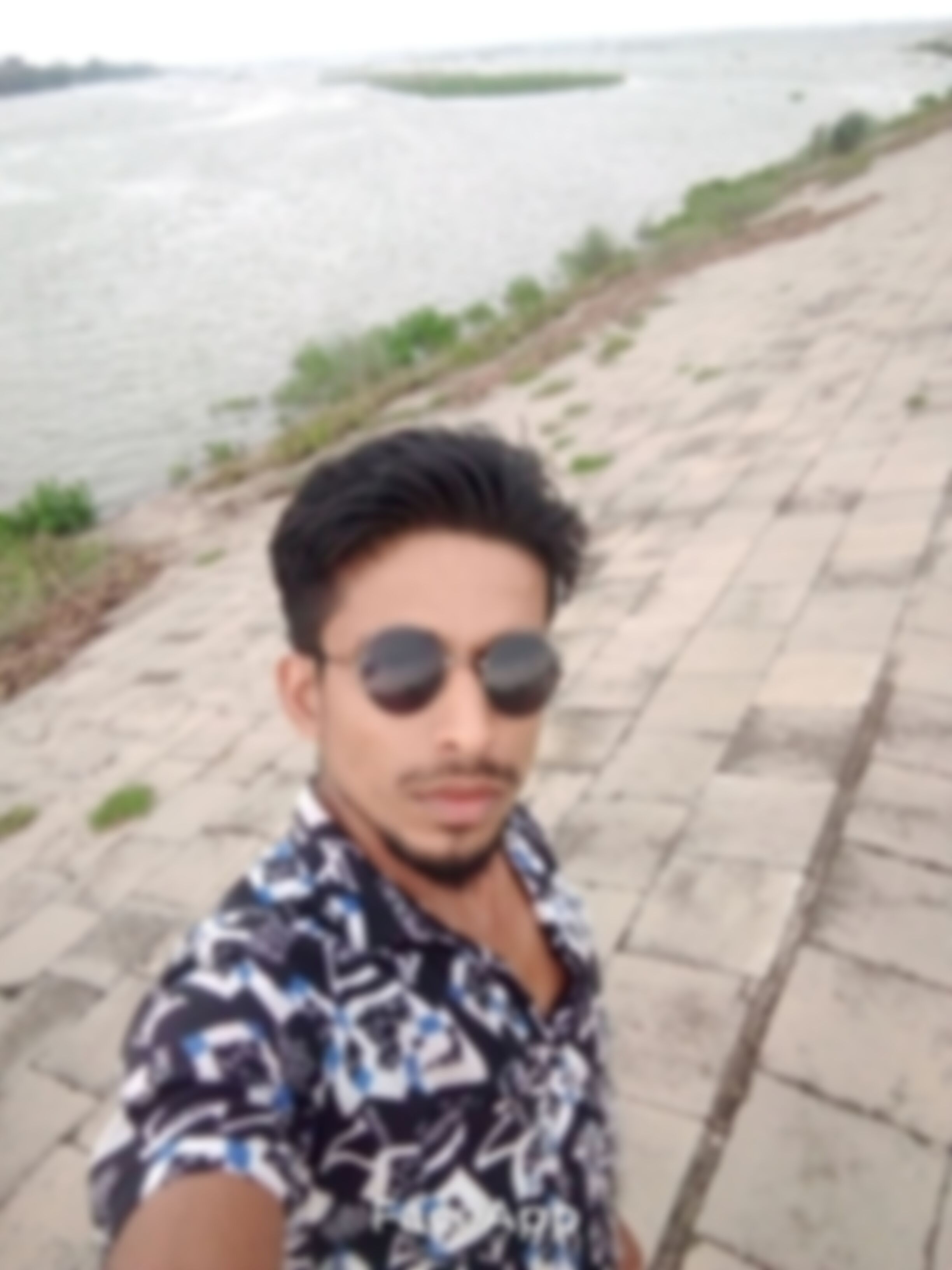 রাফি চৌধুরী  এর ছবি