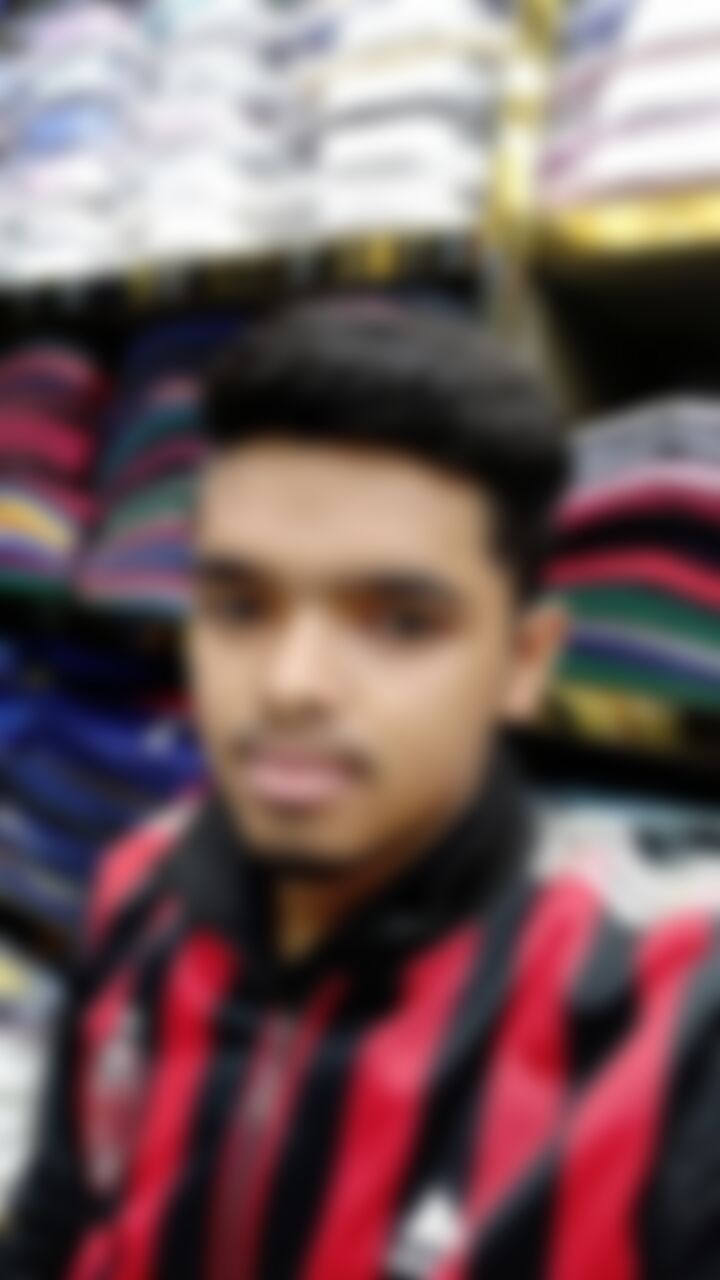 Alom Khan এর ছবি