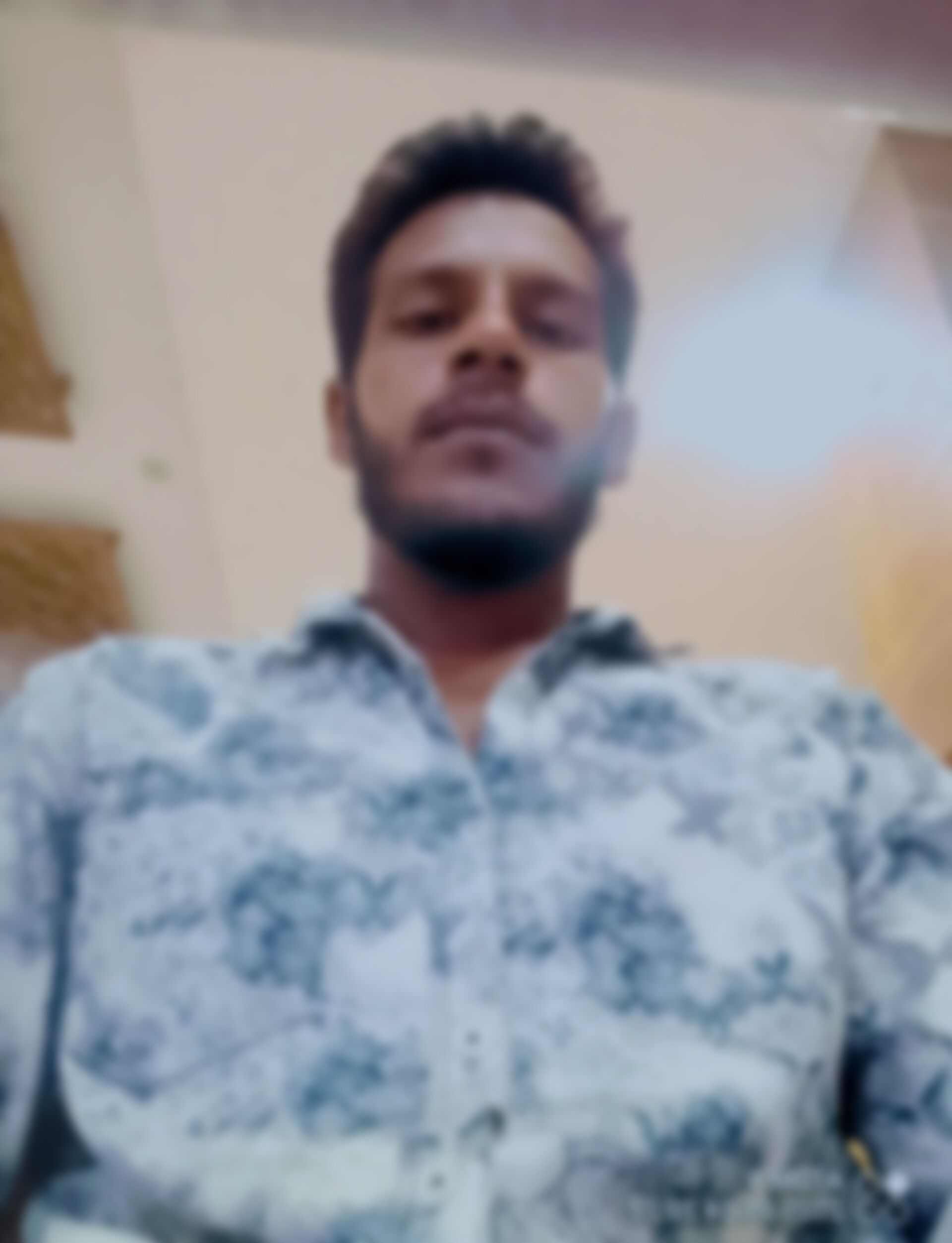 হুসাইন  এর ছবি