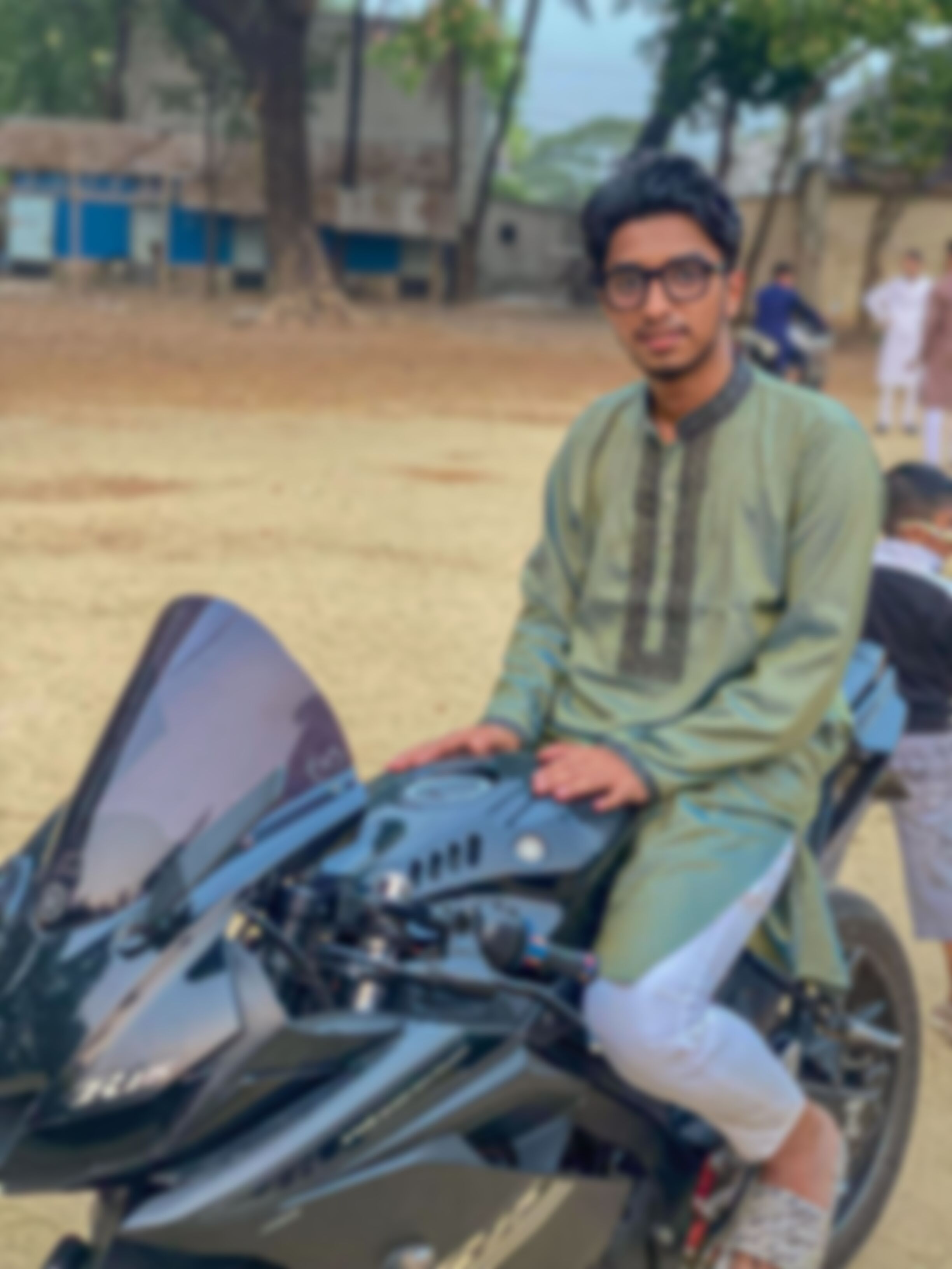 Nayim এর ছবি